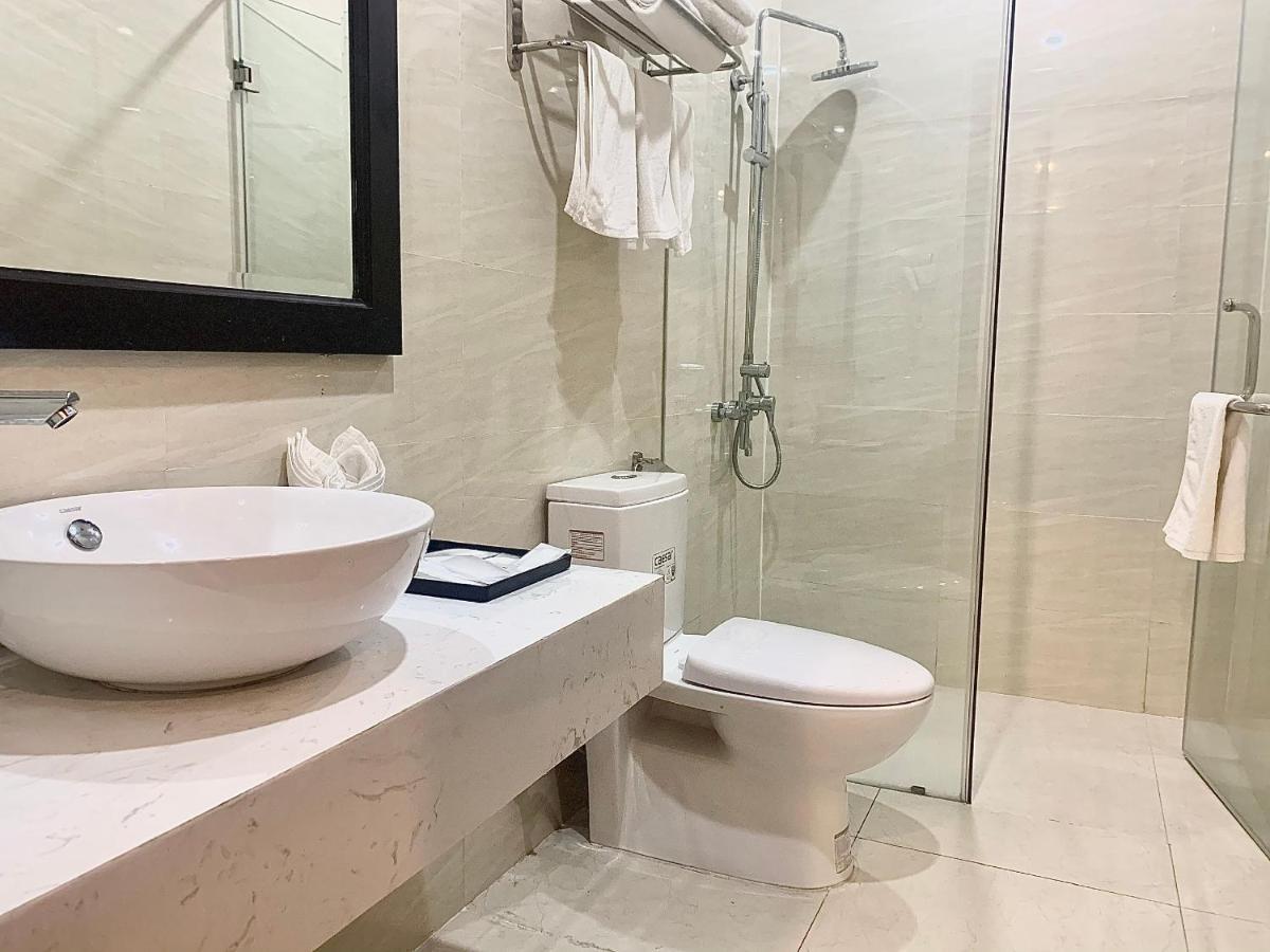 Paragon Noi Bai Hotel & Pool Hanoi Buitenkant foto