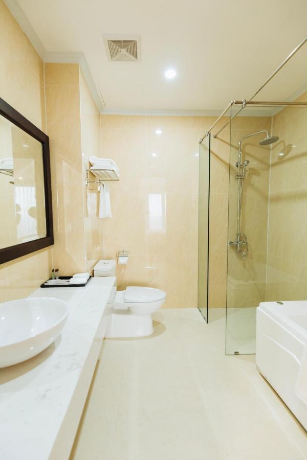 Paragon Noi Bai Hotel & Pool Hanoi Buitenkant foto