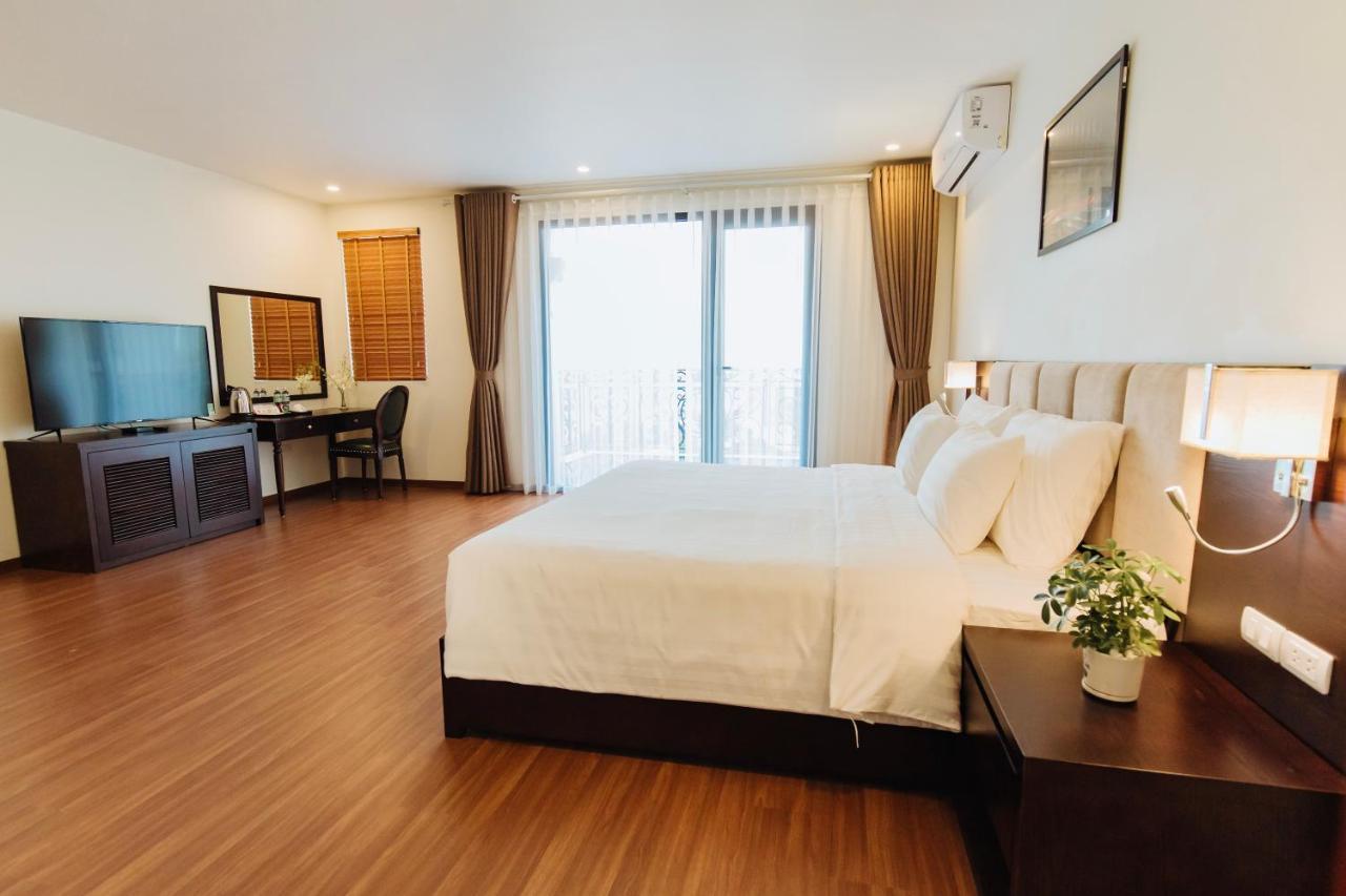 Paragon Noi Bai Hotel & Pool Hanoi Buitenkant foto